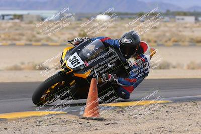 media/Dec-17-2022-SoCal Trackdays (Sat) [[224abd9271]]/Turn 9 Inside (1pm)/